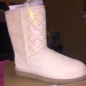 BRAND NEW UGGS!